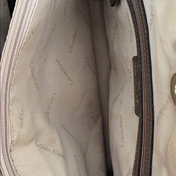 Calvin Klein purse - Picture 5 of 8